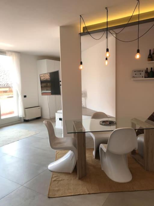 Loft Teatro Politeama - Intero Appartamento In Centro Storico Con Vista Cremona Zewnętrze zdjęcie